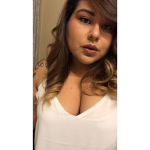 Meet your Posher, Cassandra